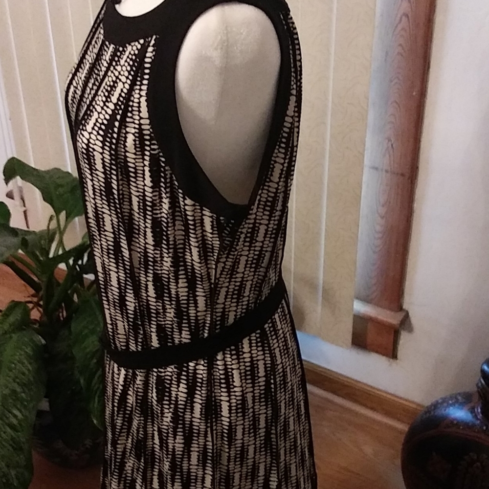 Perceptions Dress - Picture 5 of 8